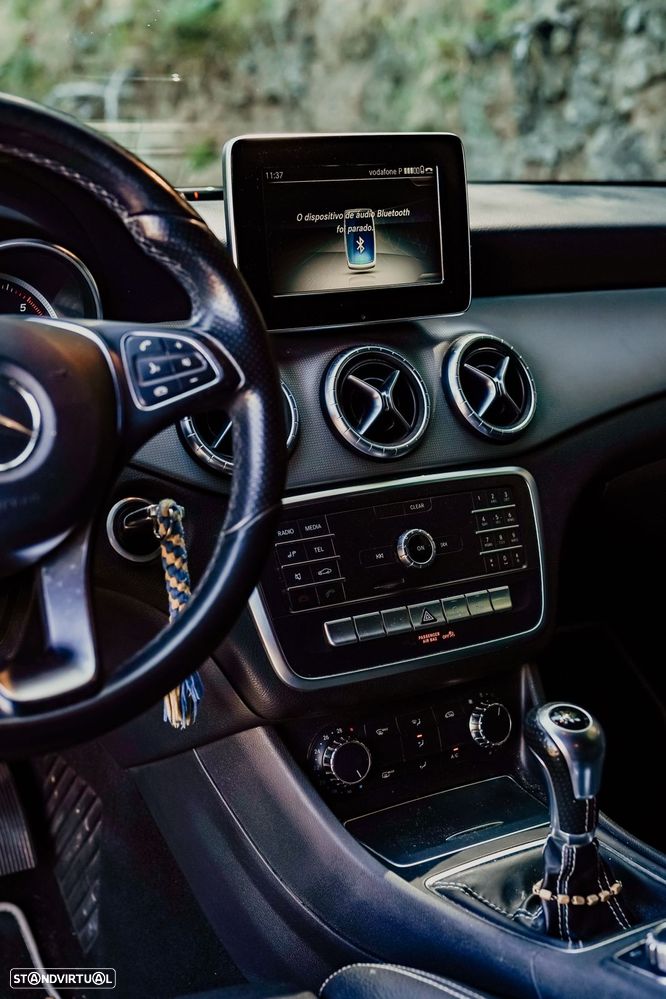 Mercedes-Benz CLA 180 - 13