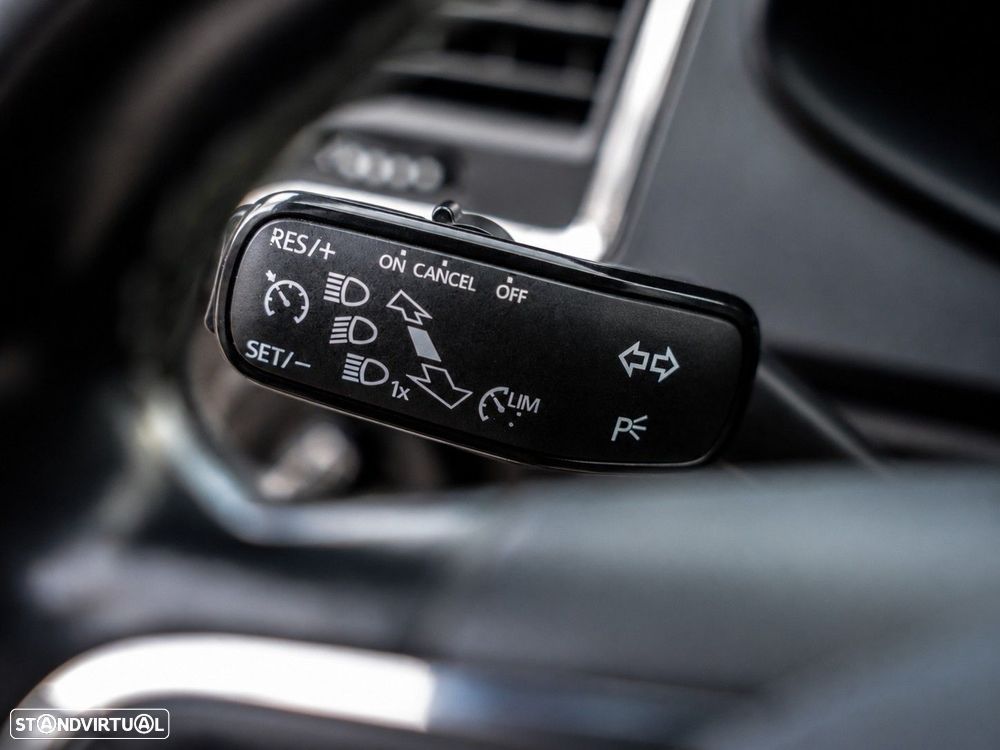 SEAT Ateca 1.6 TDI ECOMOTIVE Reference - 18