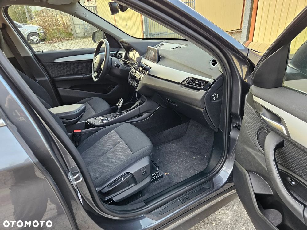 BMW X1 xDrive18d - 9