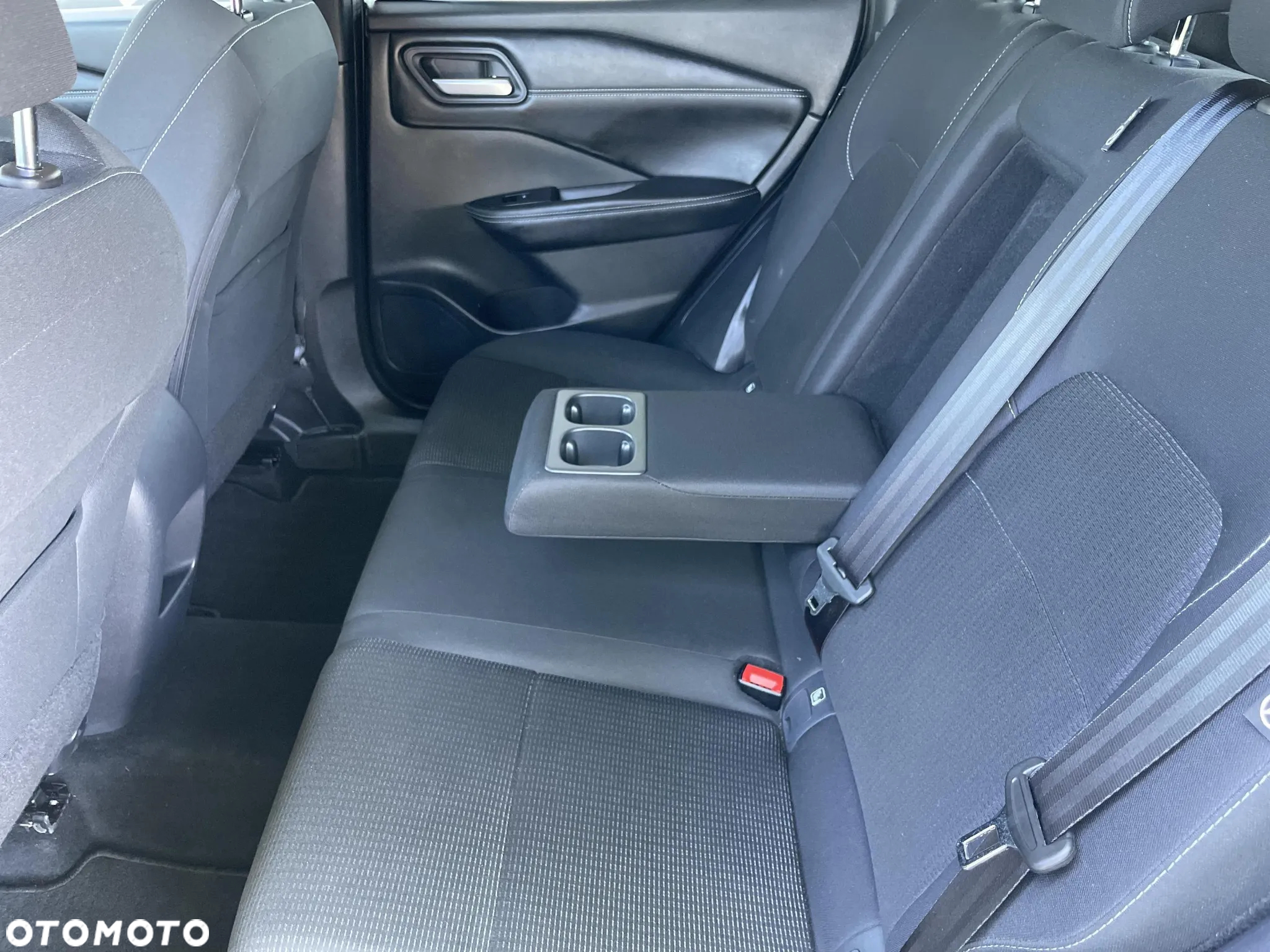 Nissan Qashqai 1.3 DIG-T mHEV N-Connecta Xtronic - 16