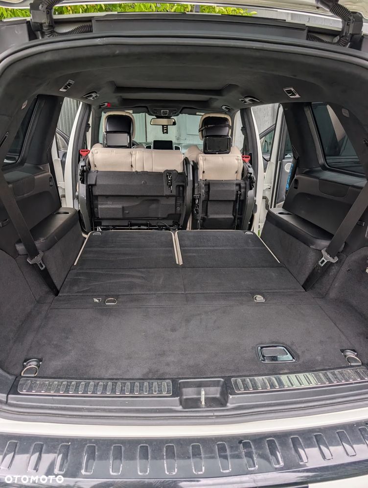Mercedes-Benz GLS - 17