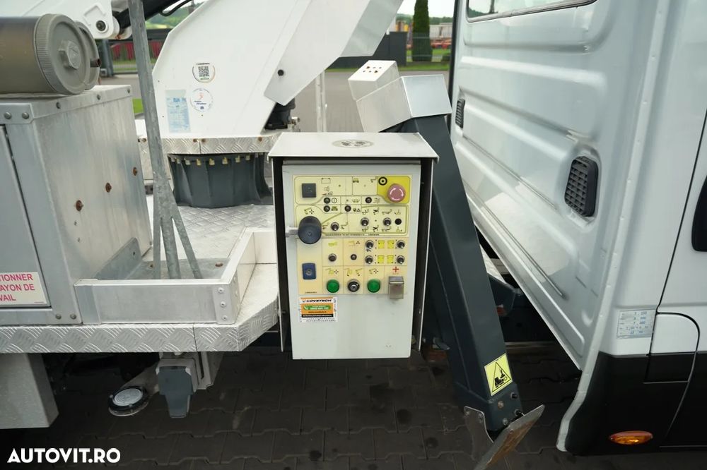 Iveco DAILY 35-140 / Platformă de lucru aeriană / FRANCE ELEVATEUR 141 TLE / 4 STABILIZATOARE / MANUALĂ / 2018 - 24