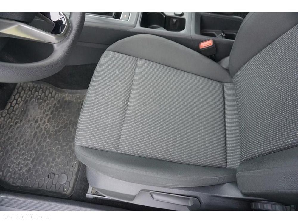 Volkswagen Golf - 20