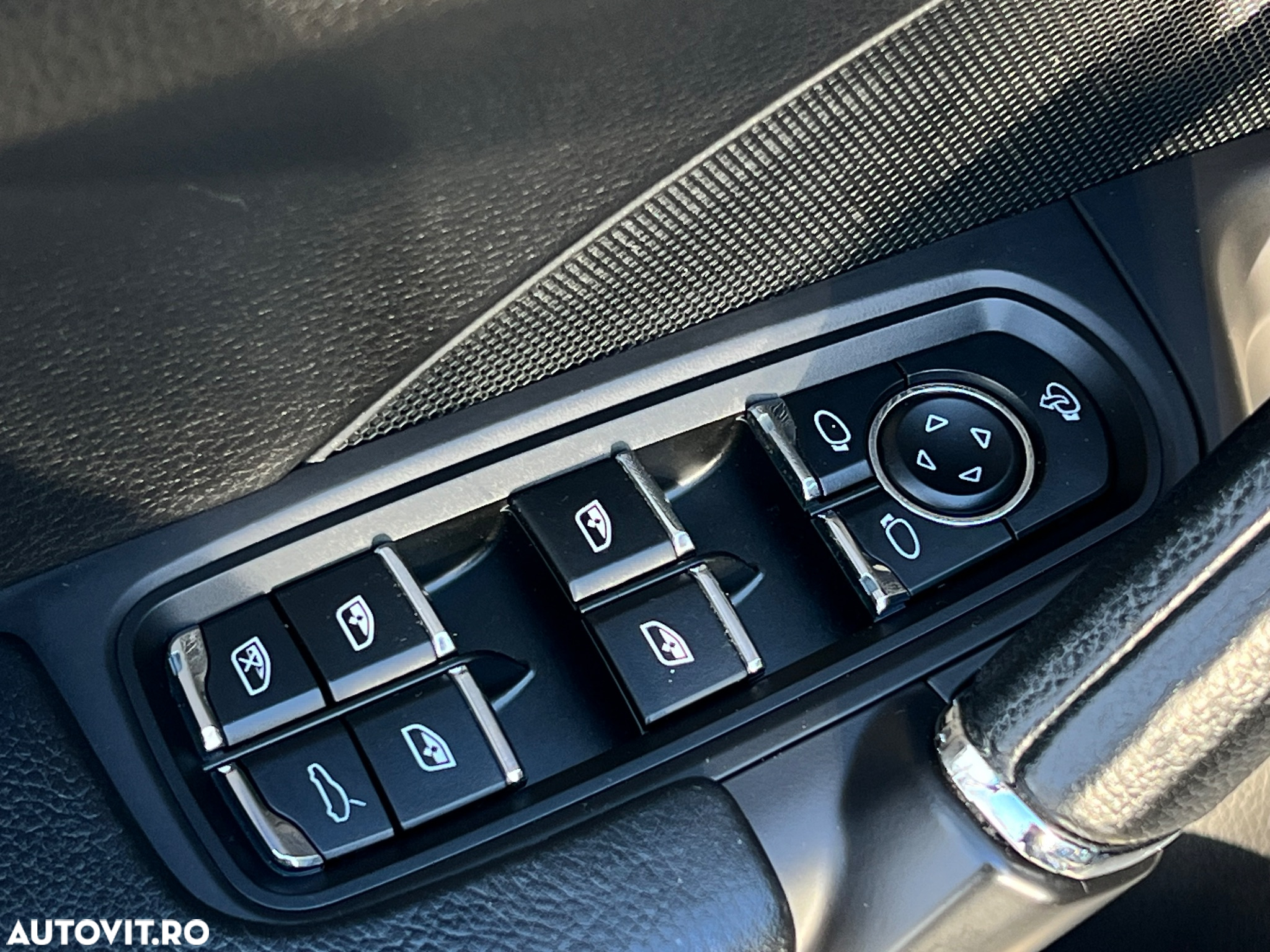 Porsche Cayenne - 17