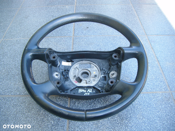 audi a2 02r kierownica skóra