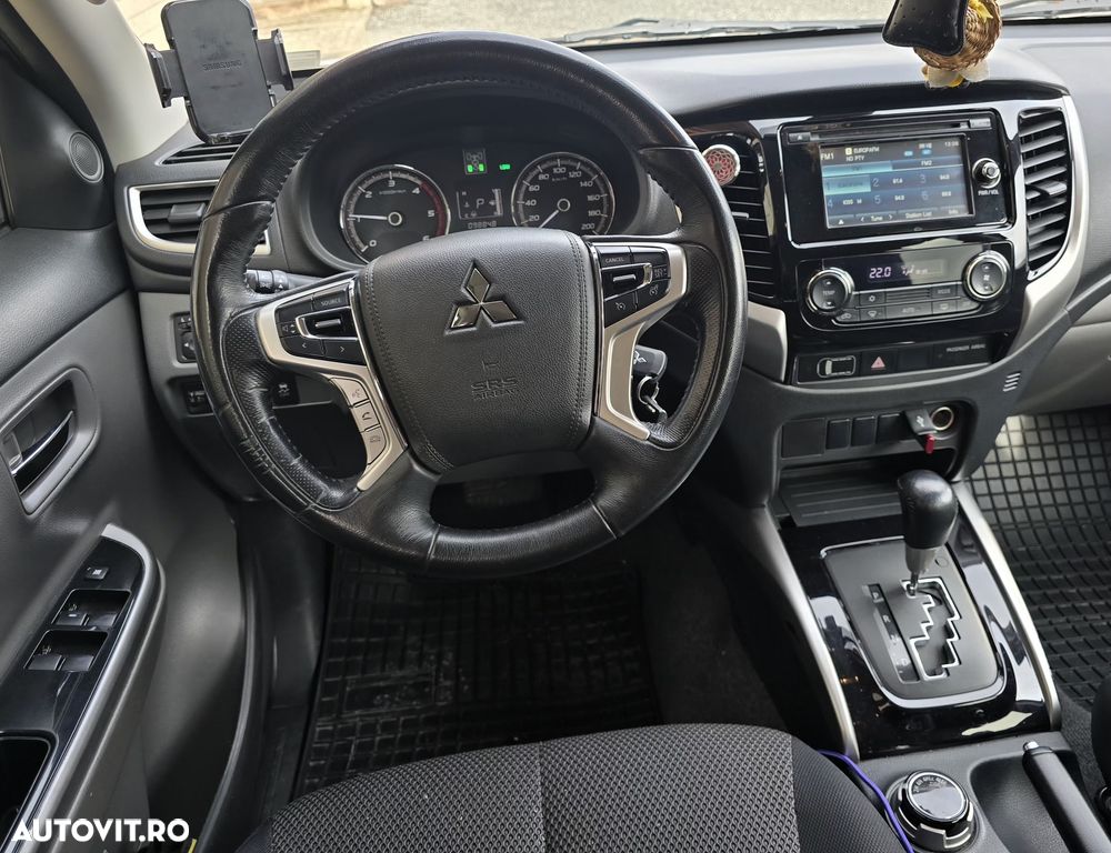 Mitsubishi L200 Double Cab Intense Aut. - 8