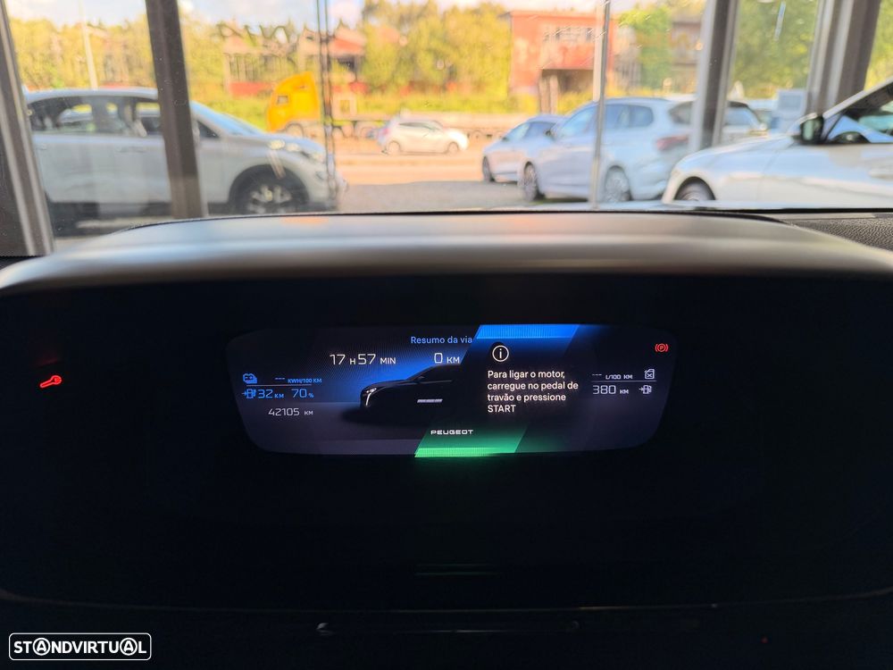 Peugeot 408 225 e-EAT8 GT - 31