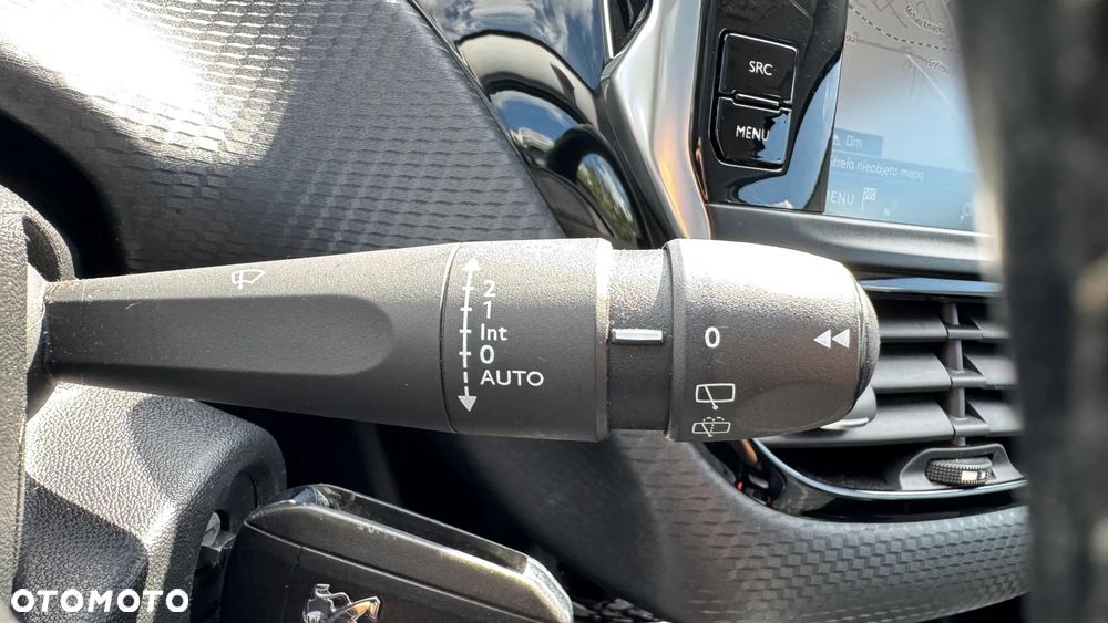 Peugeot 2008 1.2 PureTech Allure S&S - 15