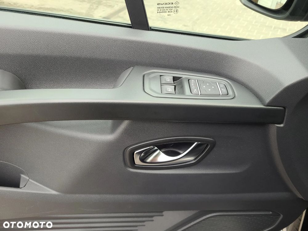Renault Trafic SpaceClass 2.0 dCi EDC - 10