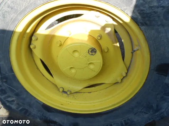 Przednia oś AS2060 TLS bez hamulców John Deere 6920 - 7