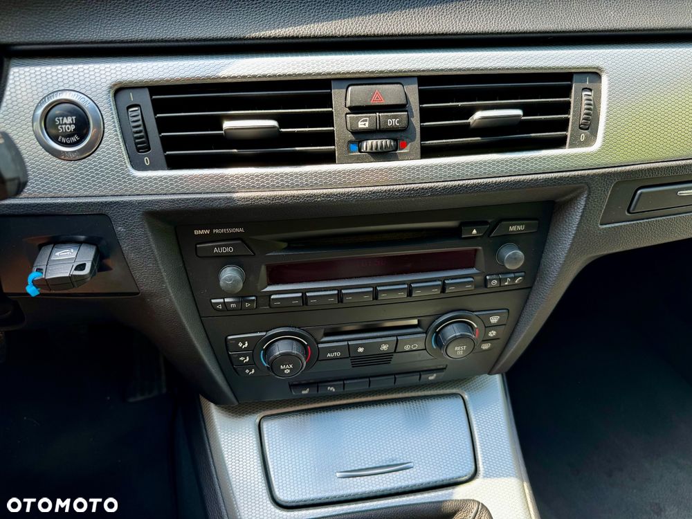 BMW Seria 3 - 30