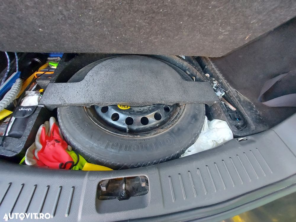 Ford Kuga 2.0 TDCi 4x4 Titanium - 11
