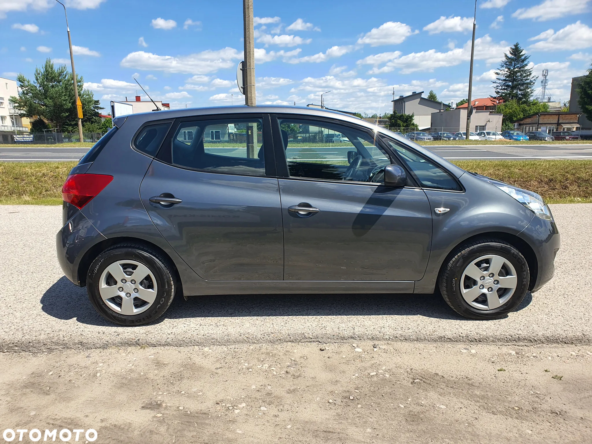 Kia Venga 1.4 CVVT Attract - 4