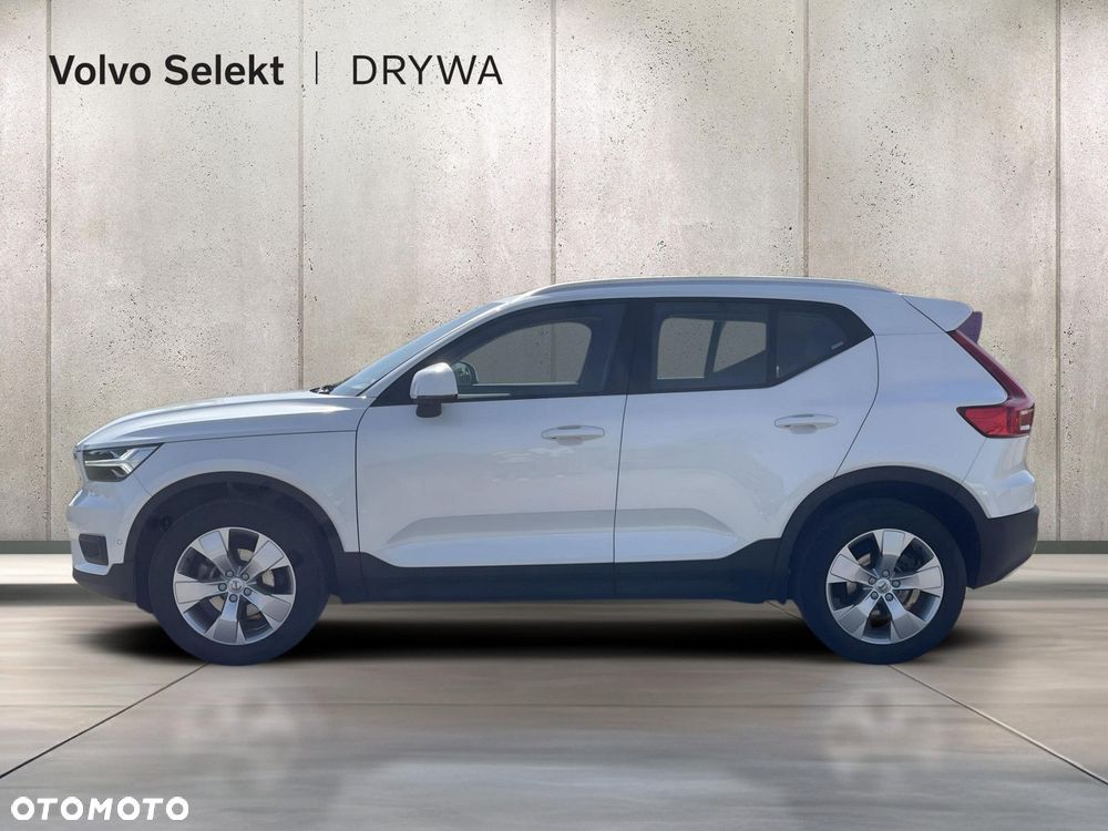 Volvo XC 40 T3 Momentum Pro - 3