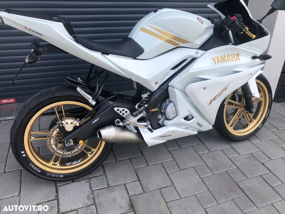 Yamaha YZF-R 125 - 4
