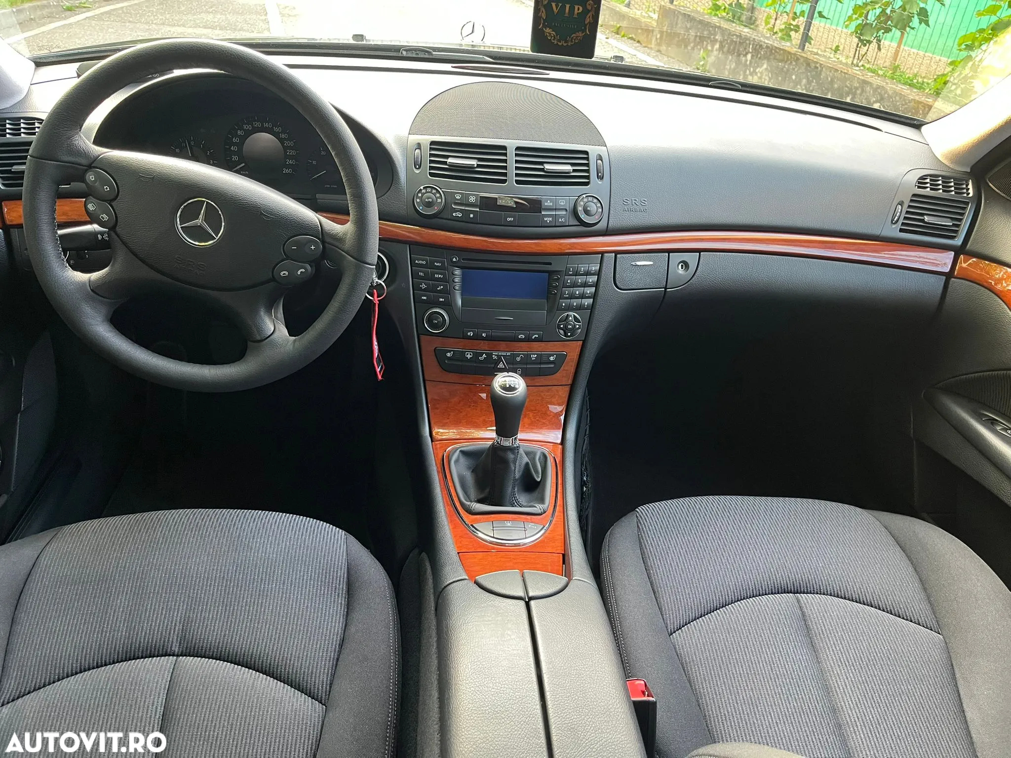 Mercedes-Benz E 220 CDI - 5