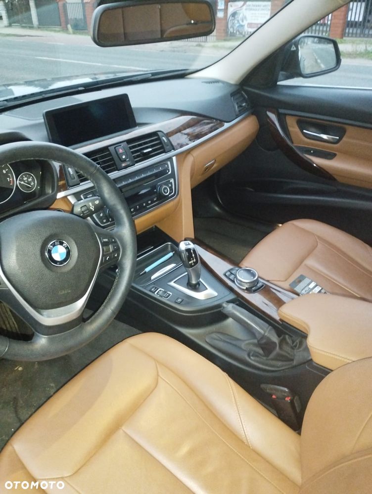 BMW Seria 3 328i Luxury Line - 7