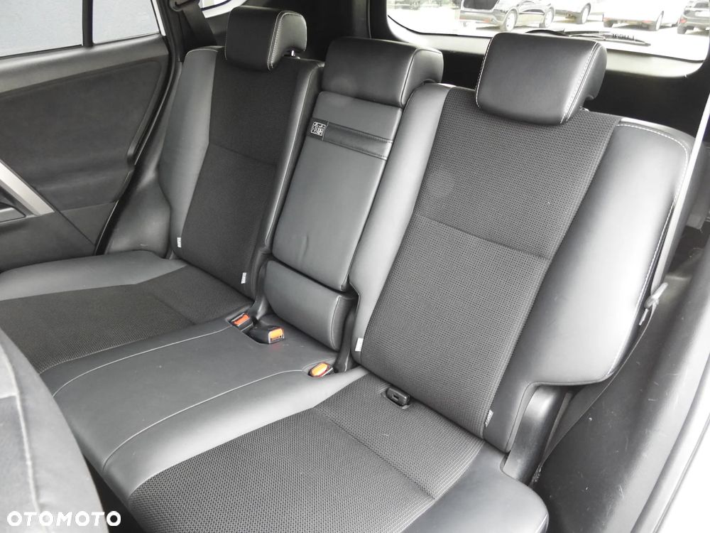 Toyota RAV4 2.5 4x4 Executive - 8