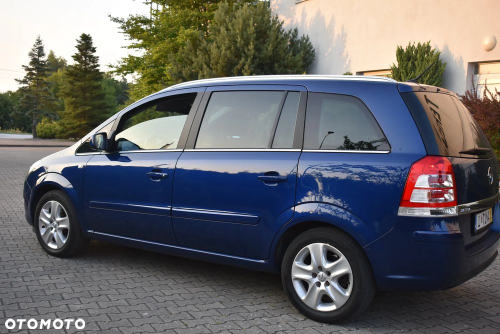 Opel Zafira - 8