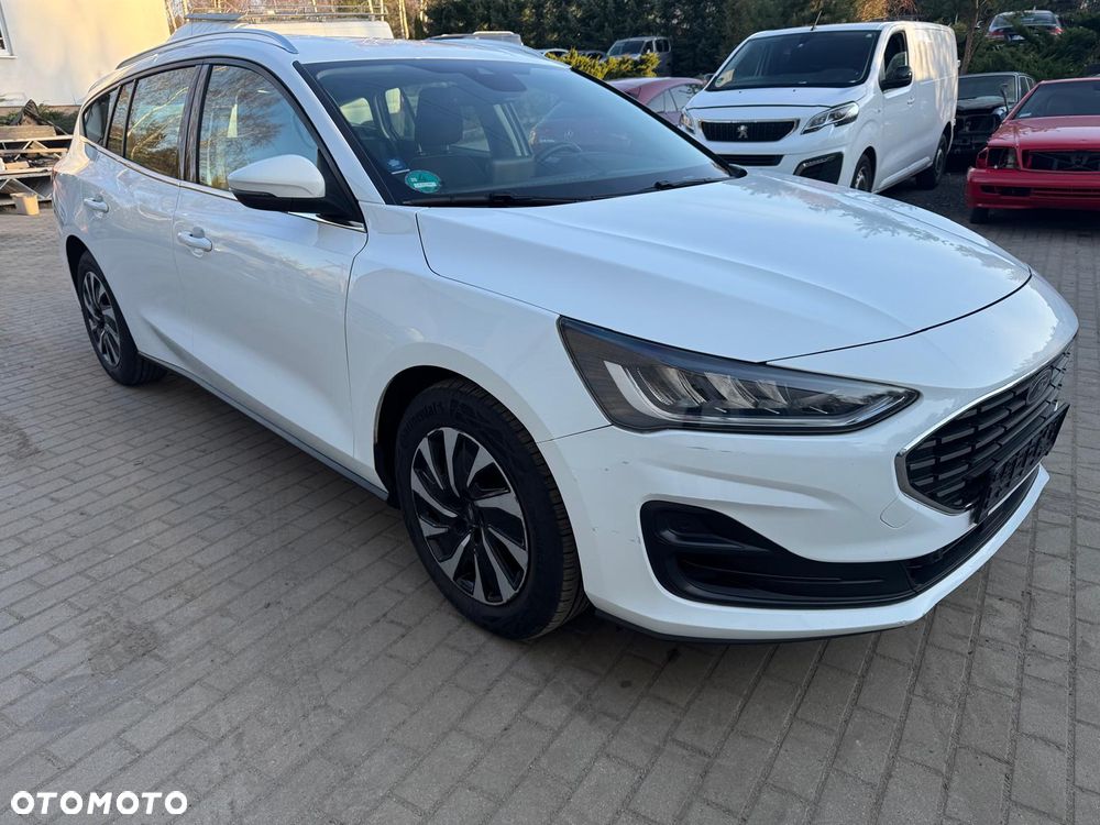 Ford Focus SW 1.5 EcoBlue S&S TITANIUM - 2