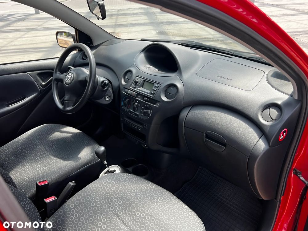 Toyota Yaris 1.0 Sol MM - 13