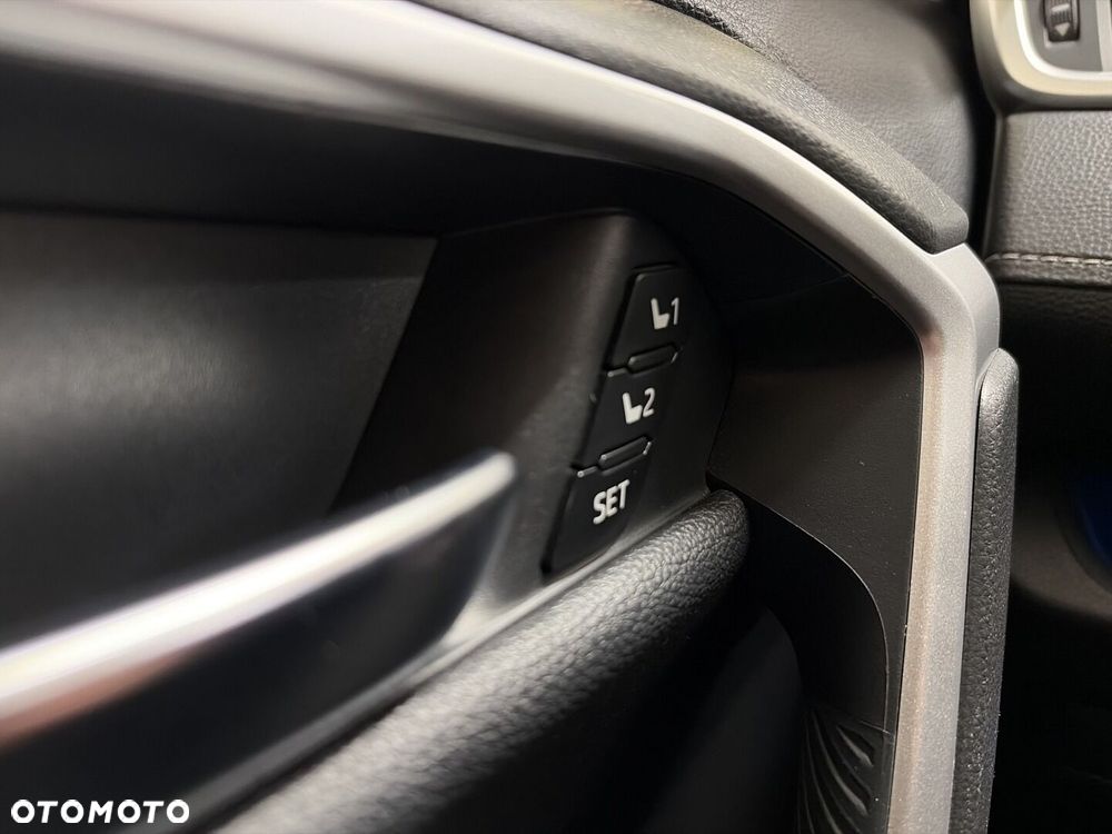 Toyota RAV4 2.5 Hybrid Executive 4x4 - 23