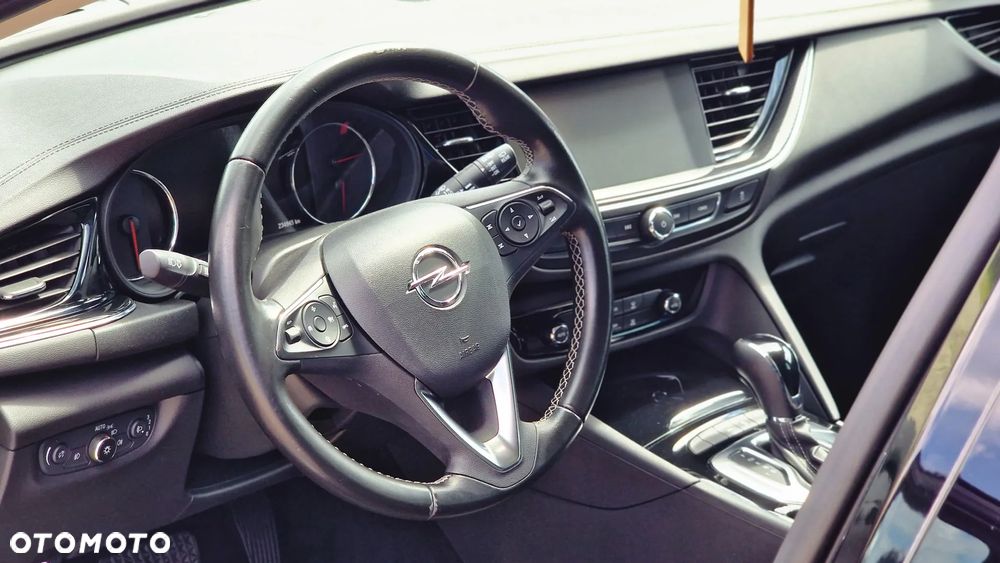 Opel Insignia - 12