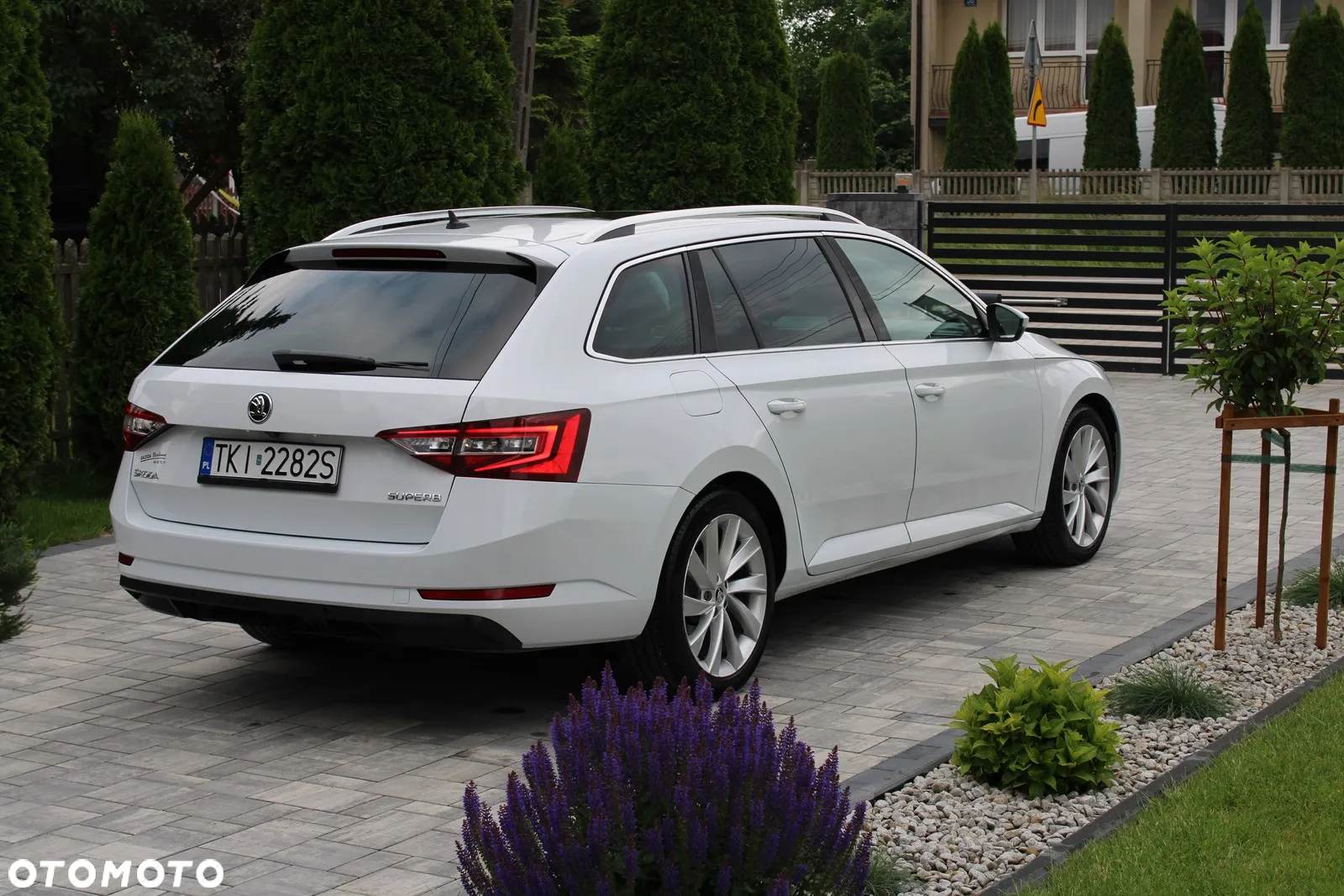 Skoda Superb - 16