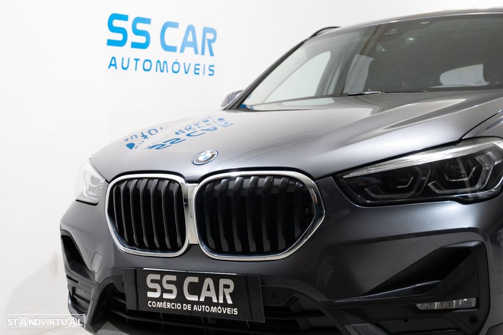 BMW X1 25 e xDrive Corporate Edition - 4