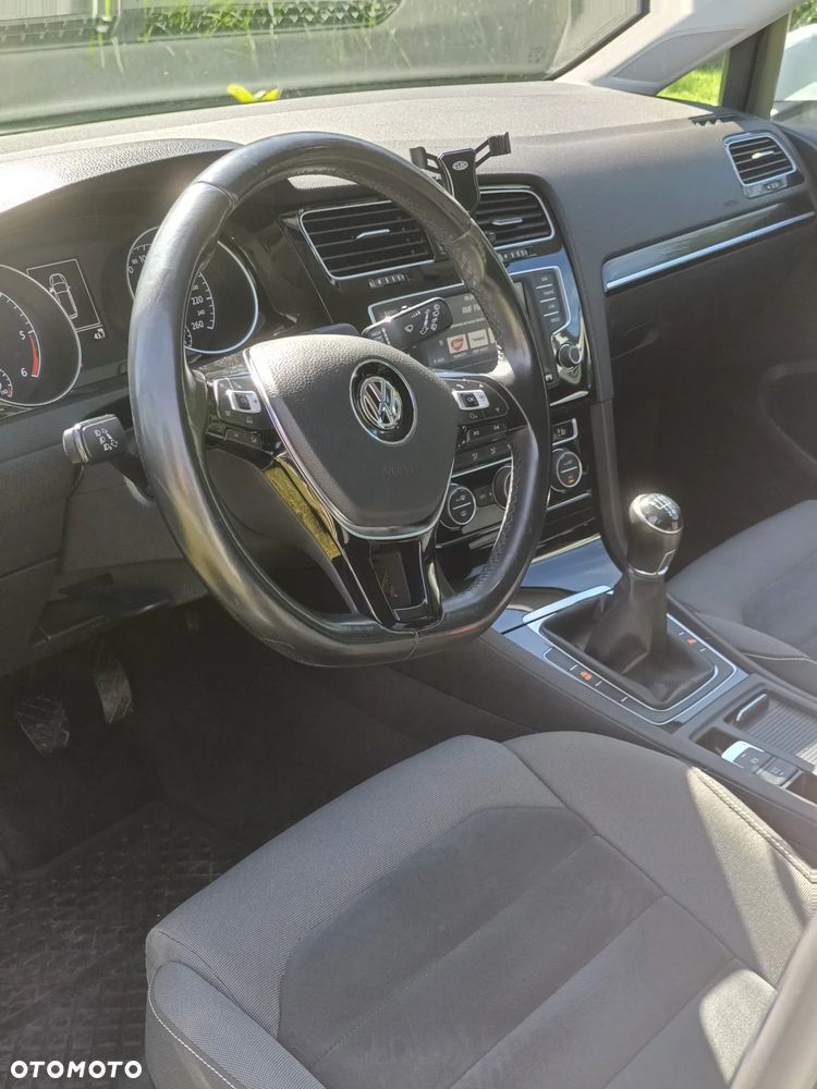 Volkswagen Golf 1.6 TDI BlueMotion Comfortline - 9