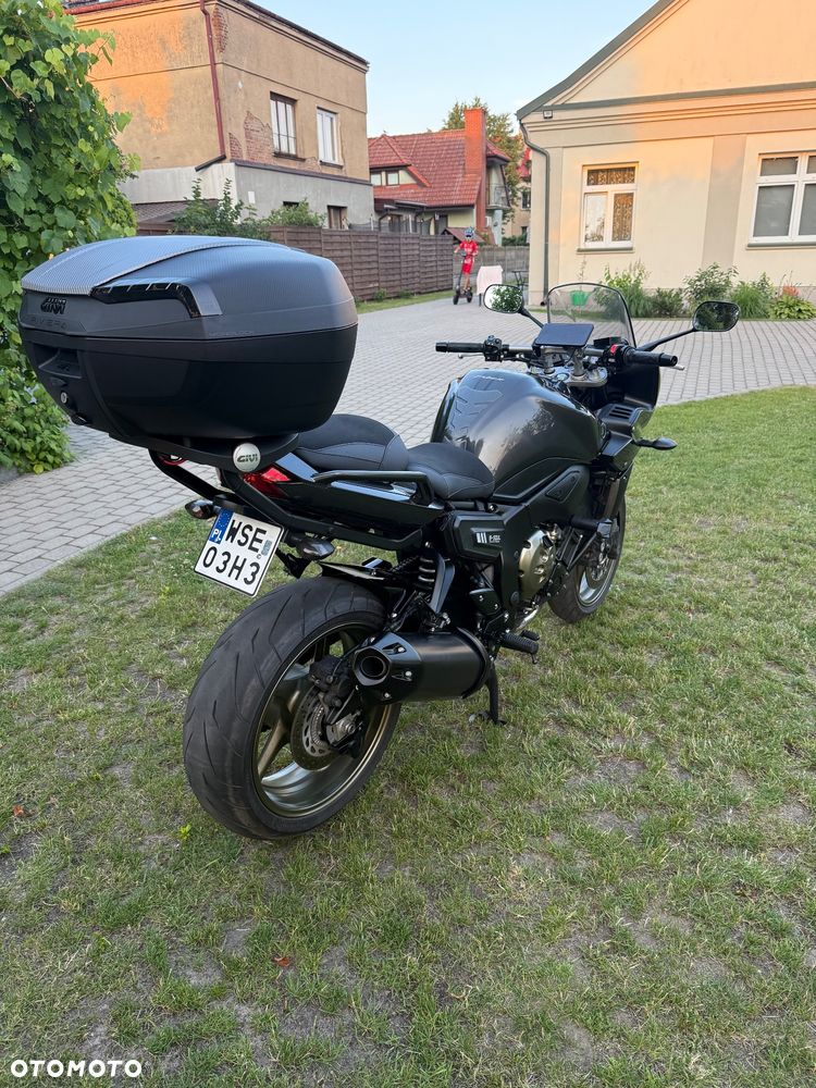 Yamaha FZ - 2