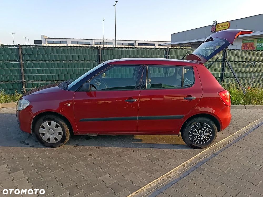 Skoda Fabia 1.2 HTP Classic - 2
