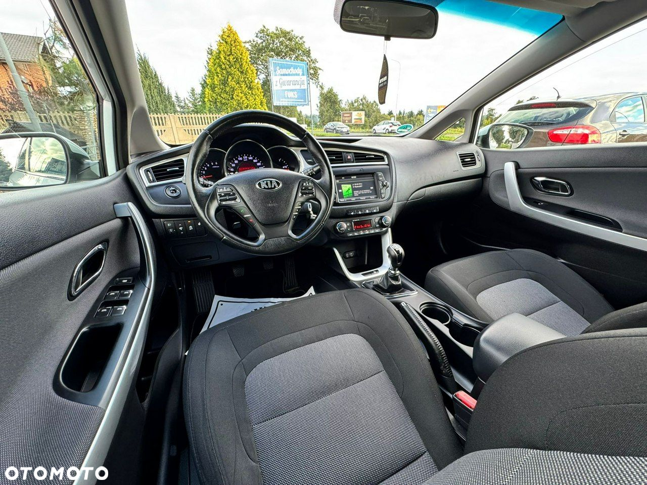 Kia Ceed - 26