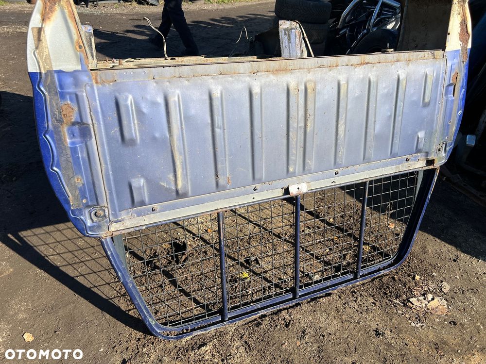 Skrzynia ładunkowa paka Nissan Navara d22 półtorej kabiny - 2