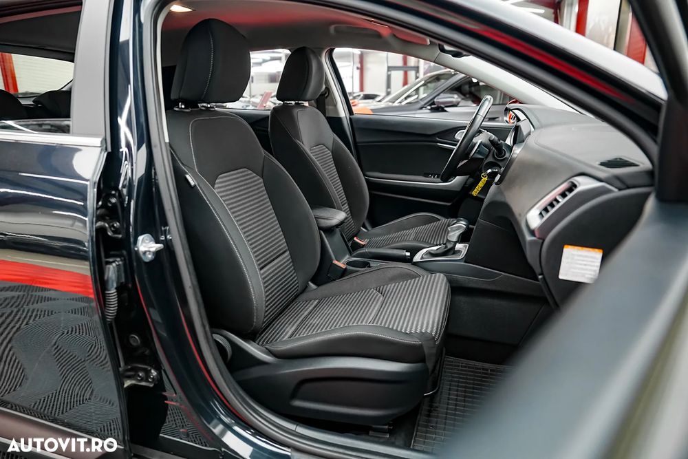 Kia XCeed - 10