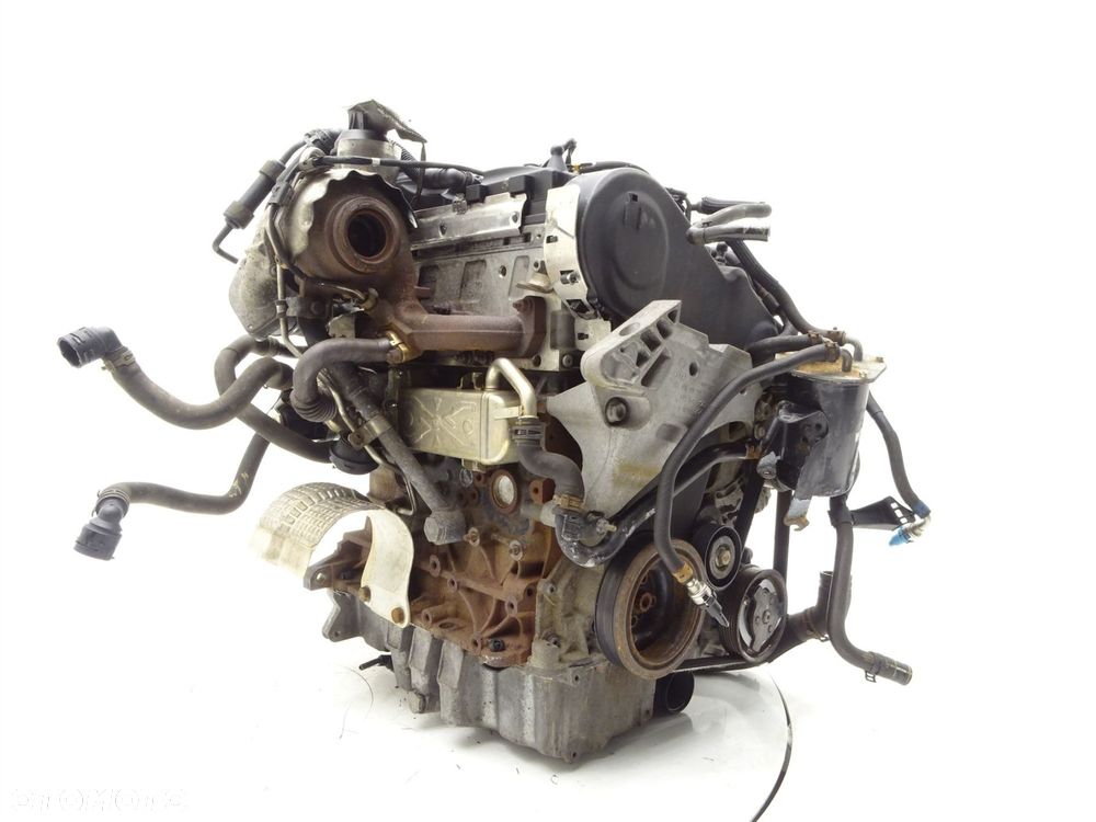 Kompletny silnik cff 140 km / 103 kw cffb vw passat b7 2.0 tdi film z pracy - 8