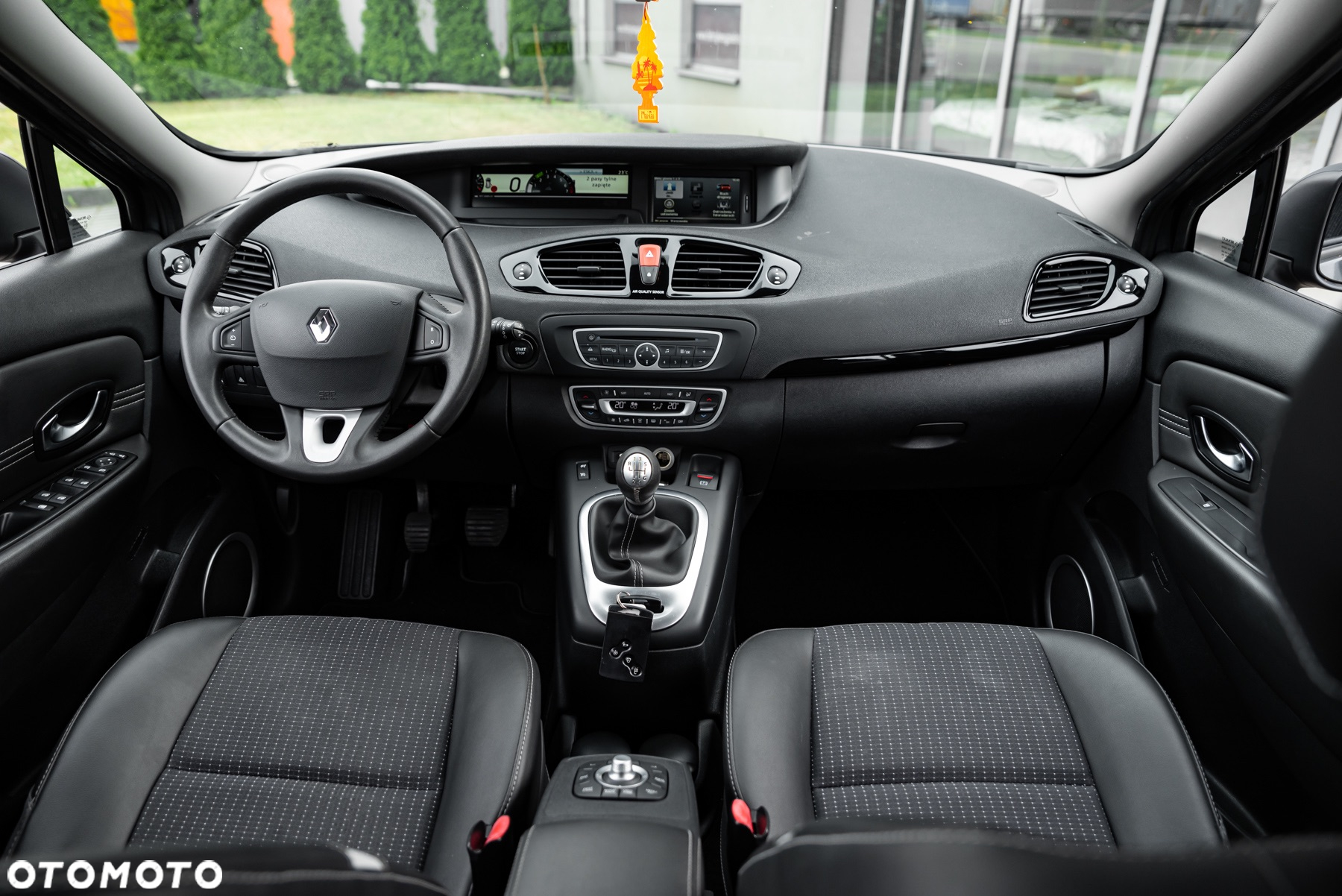 Renault Scenic 1.4 16V TCE Bose Edition - 28