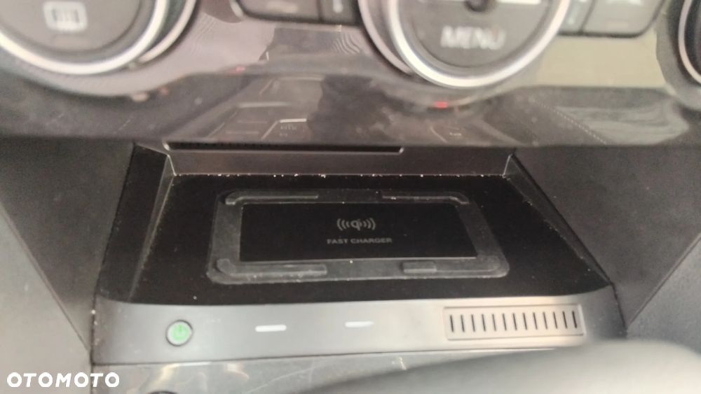 Volkswagen Tiguan - 30