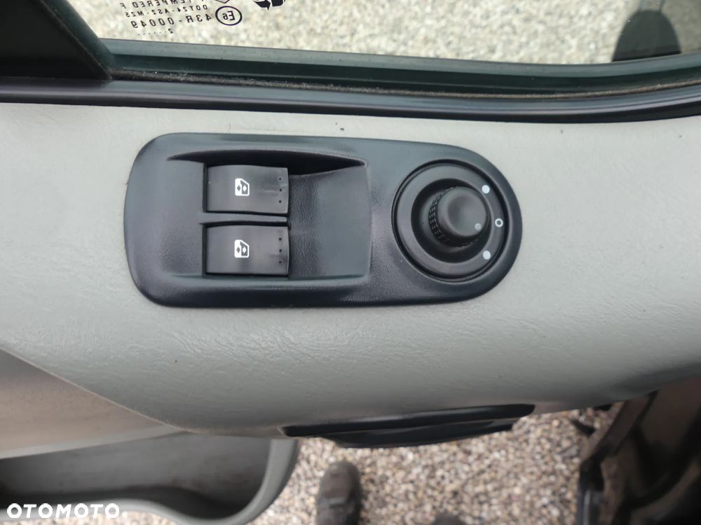 Renault TRAFIC - 14
