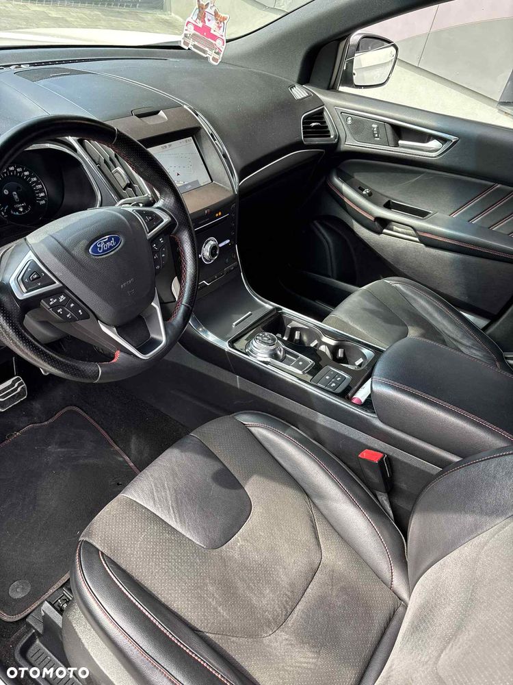 Ford Edge 2.0 EcoBlue Twin-Turbo 4WD ST-Line - 28