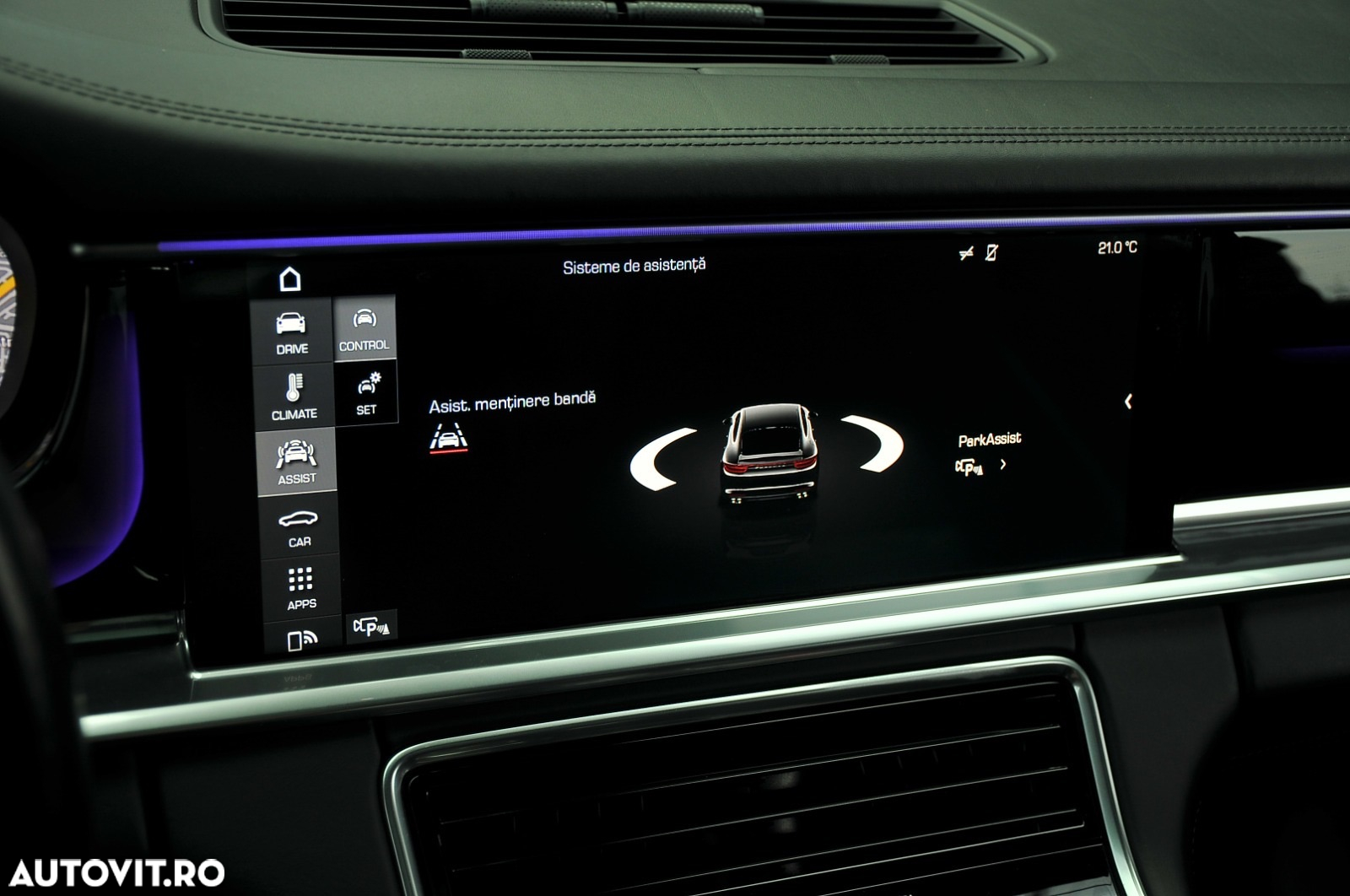 Porsche Panamera 4S - 18