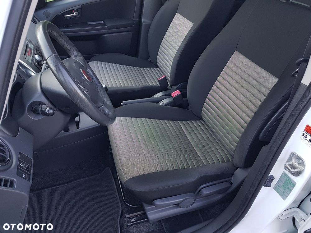 Fiat Sedici 1.6 16V 4x4 Luxury - 23