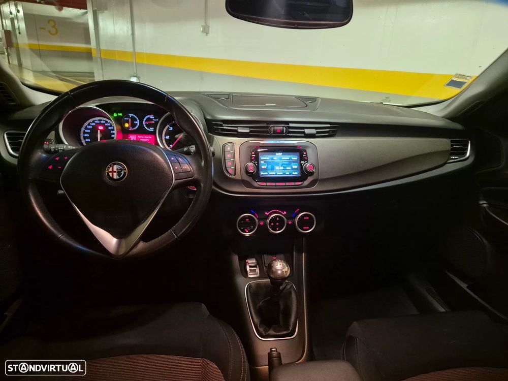 Alfa Romeo Giulietta 1.6 JTDM Impression - 23