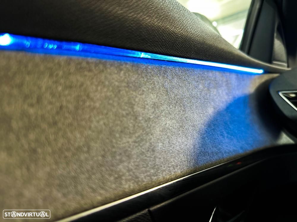 Peugeot 3008 1.6 Hybrid GT Pack e-EAT8 - 53