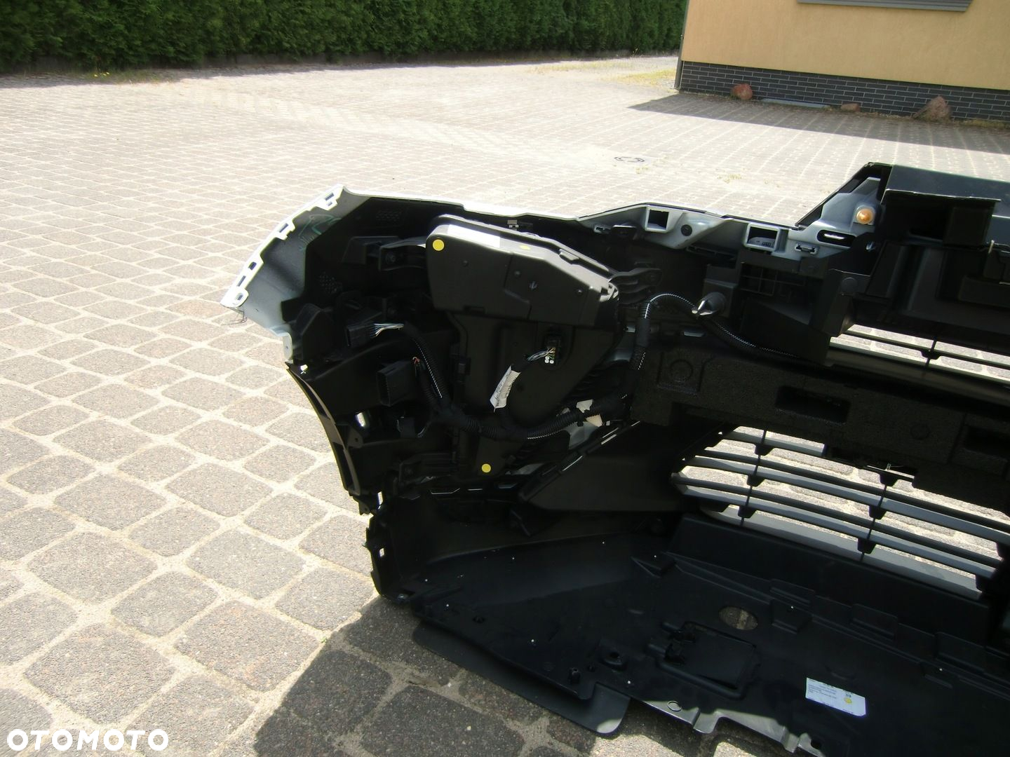 ZDERZAK RENAULT CAPTUR II E TECH 6XPDC - 10