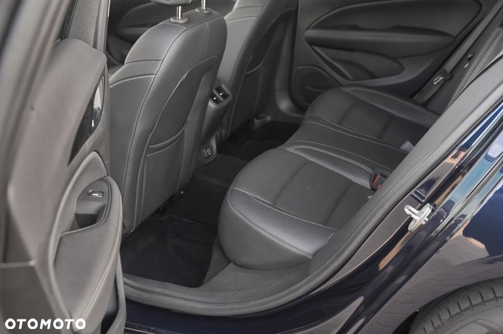 Opel Insignia 1.5 Direct InjectionTurbo Ultimate Exclusive - 28