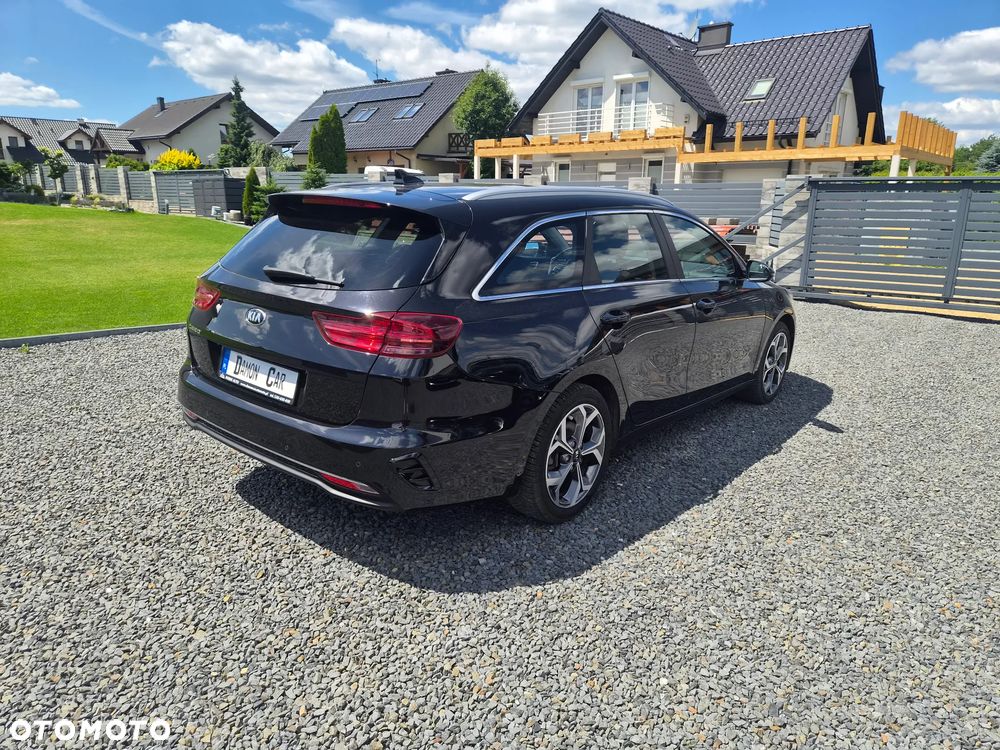 Kia Ceed 1.5 T-GDI DCT7 OPF Platinum Edition - 5