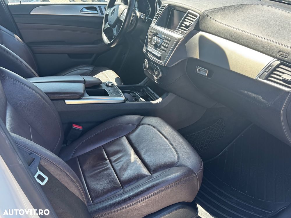 Mercedes-Benz ML - 27