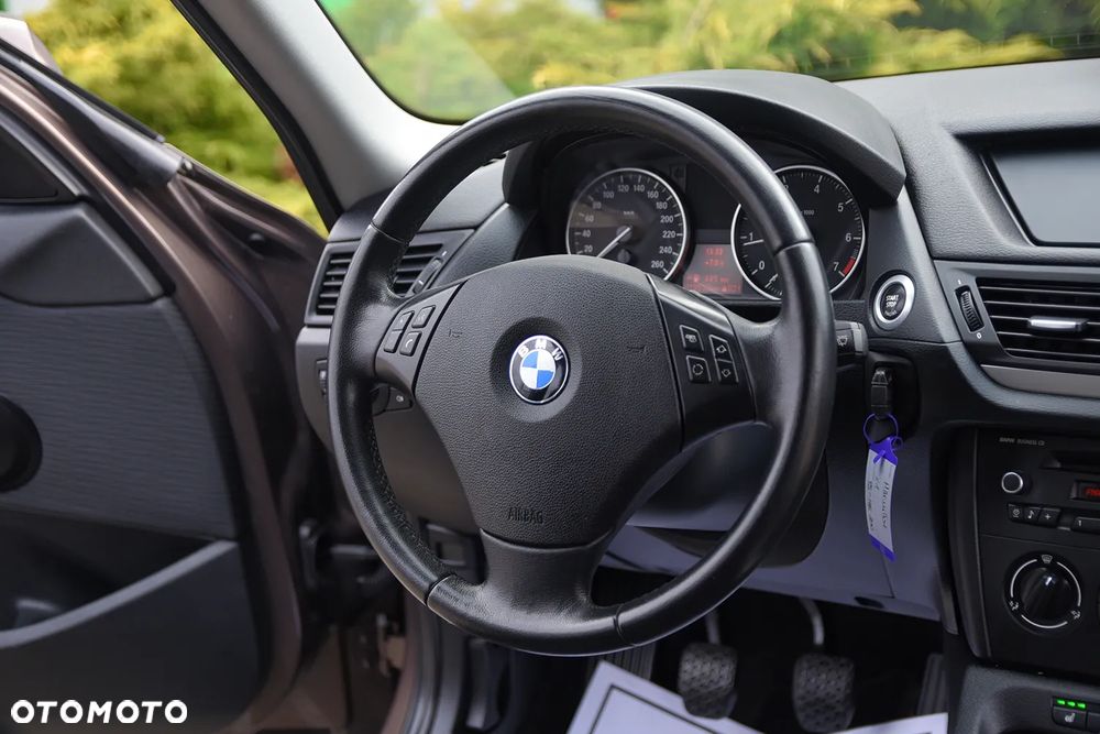 BMW X1 sDrive18i xLine - 35