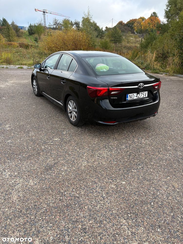 Toyota Avensis 2015 photo 4